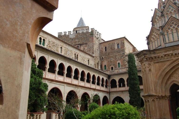 Hotel Hospederia Del Real Monasterio Guadalupe  Zewnętrze zdjęcie