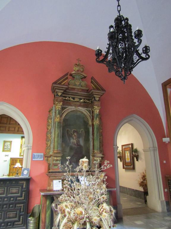 Hotel Hospederia Del Real Monasterio Guadalupe  Zewnętrze zdjęcie